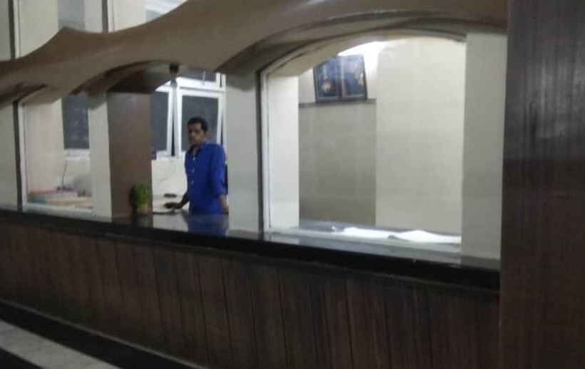 Hotel Iroomz Subhadra Comforts