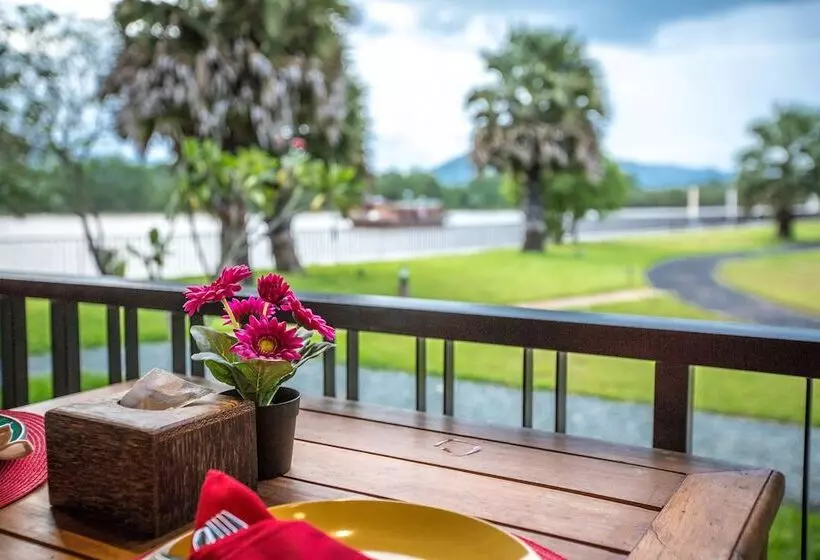 ホテル Kampot River Residence