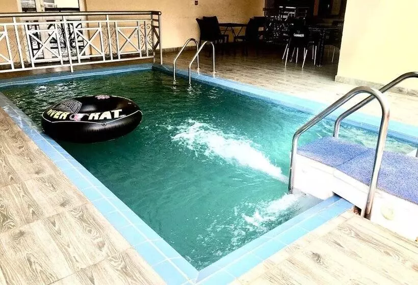 Providence Hotel And Suites