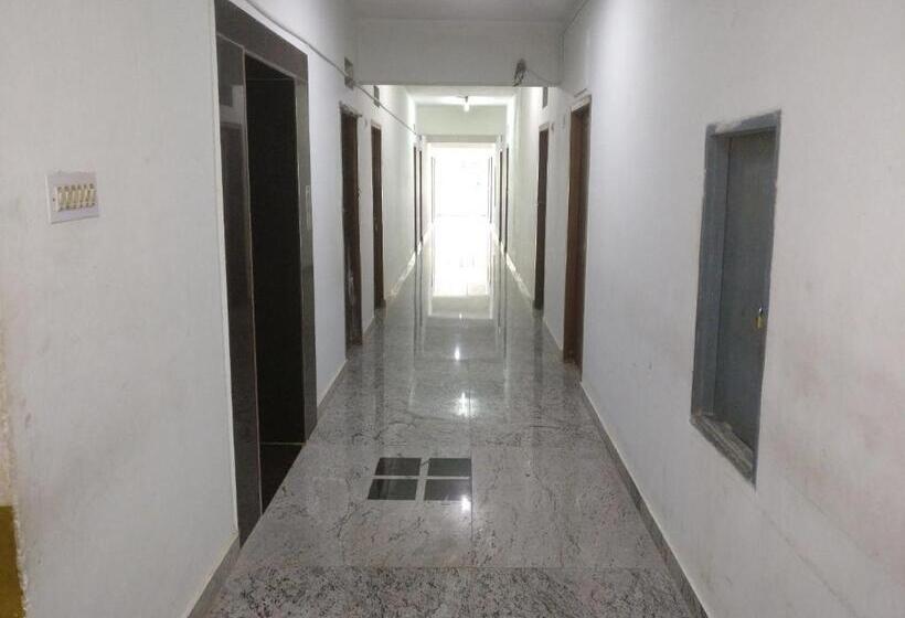 בית מלון כפרי Surya