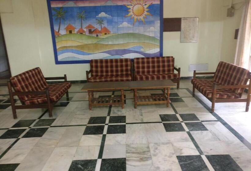 בית מלון כפרי Surya