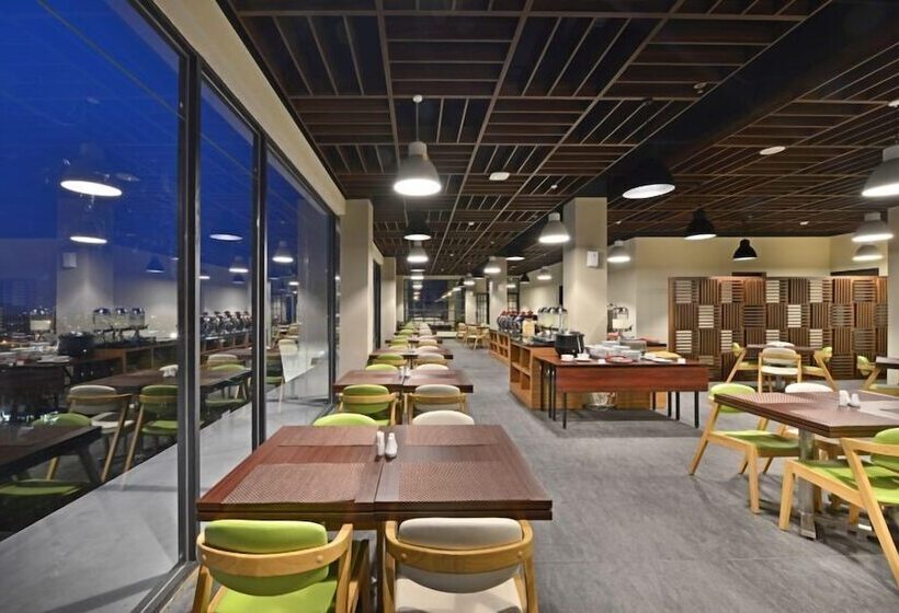 Whiz Prime Hotel Khatib Sulaiman Padang