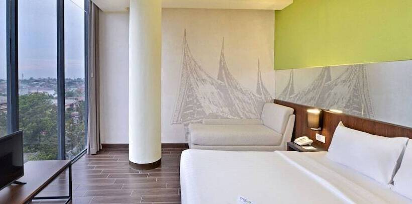 Whiz Prime Hotel Khatib Sulaiman Padang
