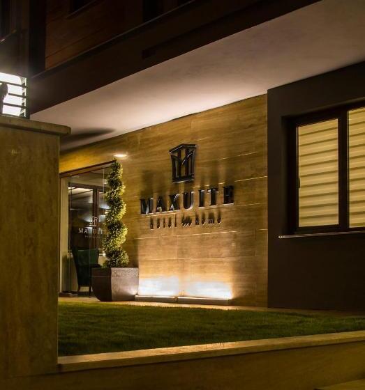 Maxuite Hotel In Home