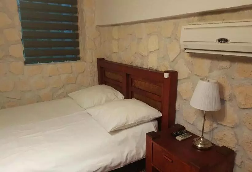 تختخواب و صبحانه Mpoint Motel