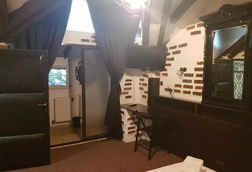 تختخواب و صبحانه Mpoint Motel