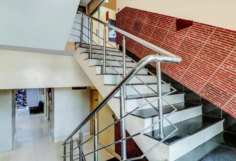 Hotel Treebo Trip Residency Square