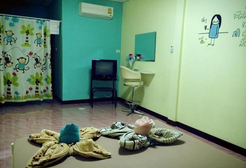 هتل Winny Apartment Rayong