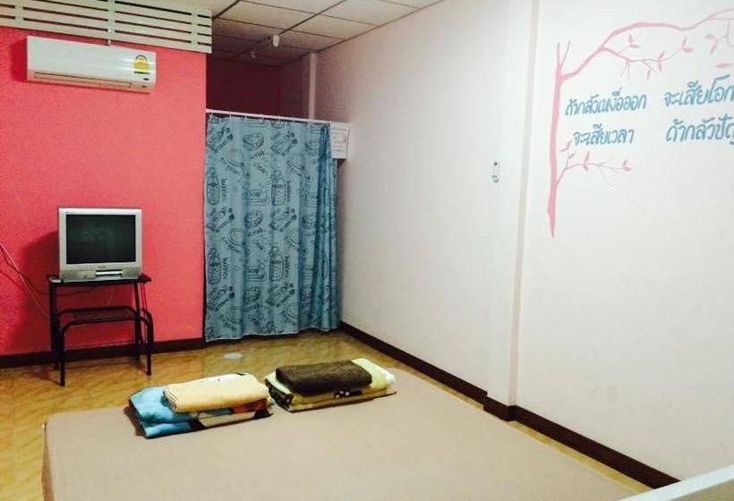 هتل Winny Apartment Rayong