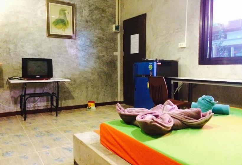 هتل Winny Apartment Rayong