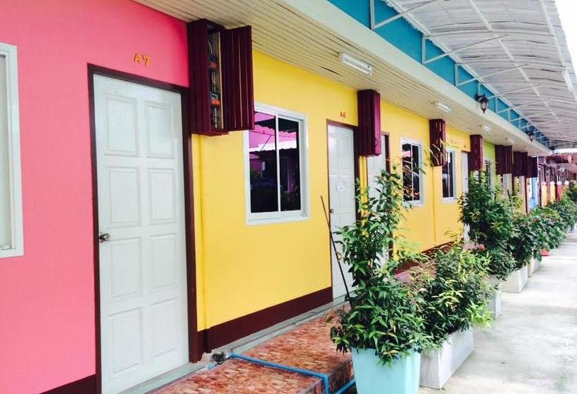 هتل Winny Apartment Rayong