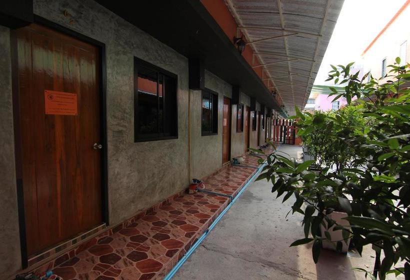 هتل Winny Apartment Rayong