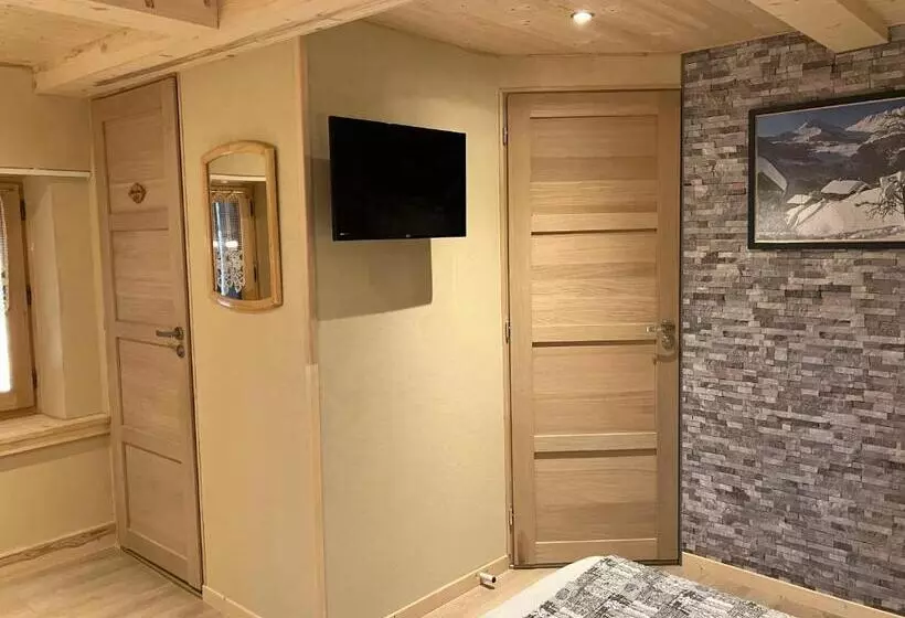 ベッドアンドブレックファースト Chalet L'aiglon