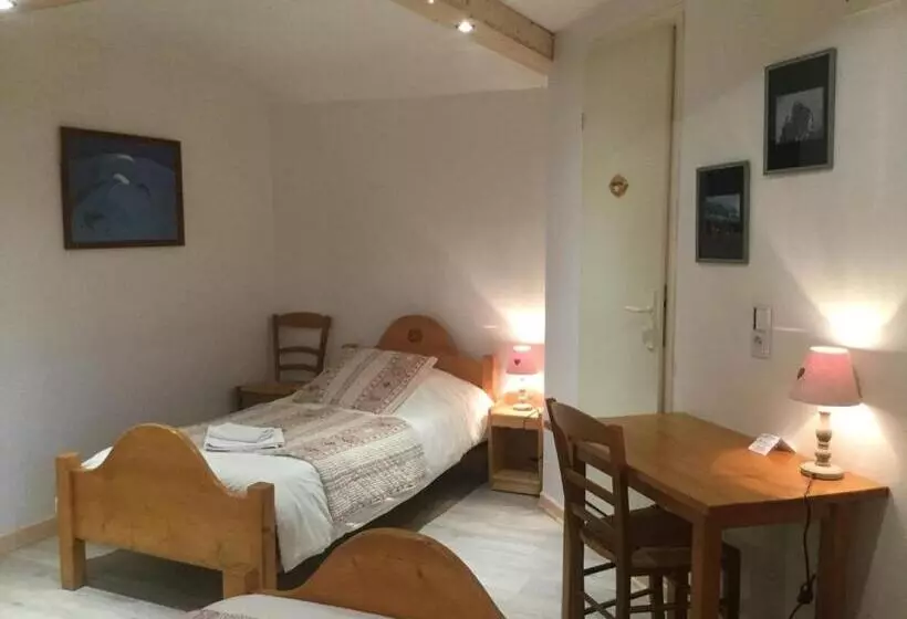 ベッドアンドブレックファースト Chalet L'aiglon