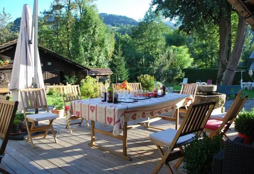 ベッドアンドブレックファースト Chalet L'aiglon