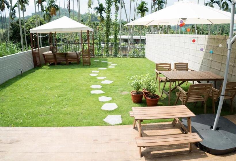 تختخواب و صبحانه 集集16號 百大金質好客民宿