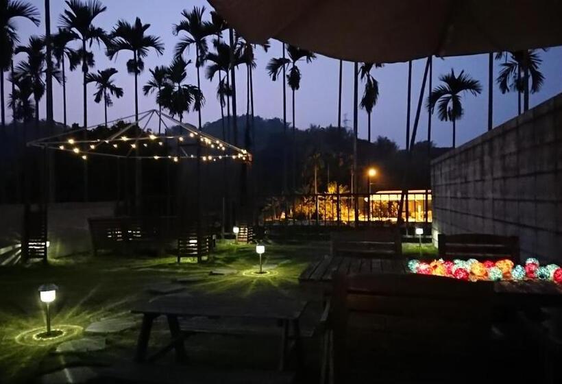 تختخواب و صبحانه 集集16號 百大金質好客民宿