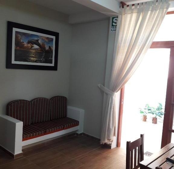 ホテル Bungalows Rupay Wasi