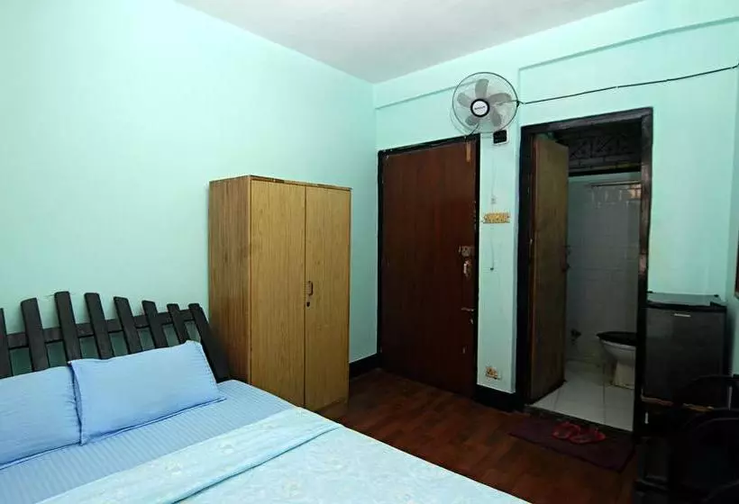Hotel Kuti