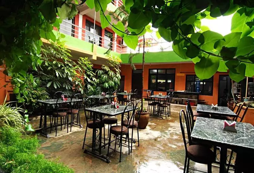 Hotel Kuti