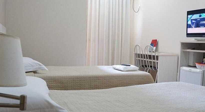 酒店 Manhuaçu Center