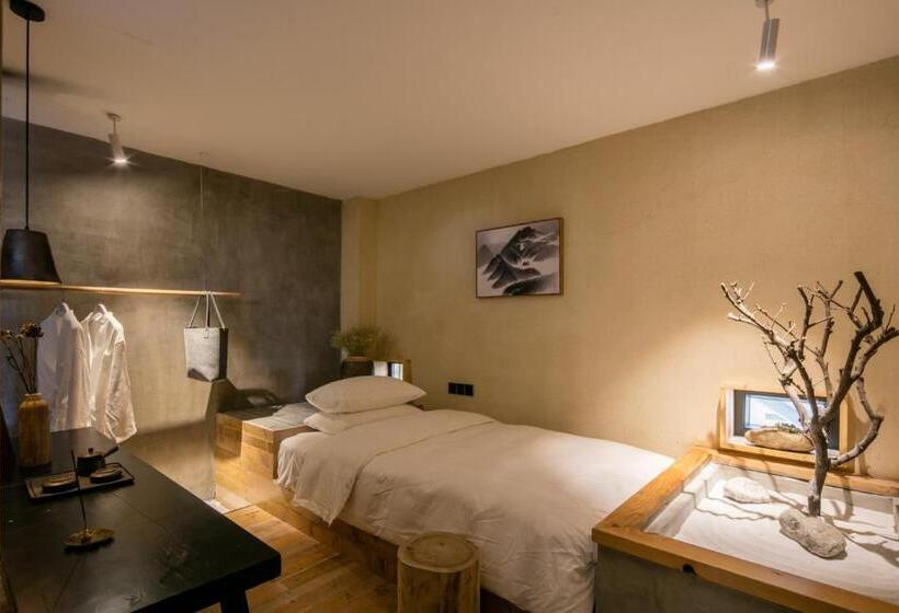 בית מלון כפרי Shangrila Karesansui