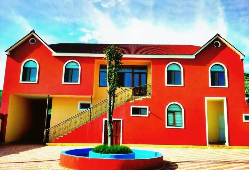 مُتل Seki Qonaq Evi