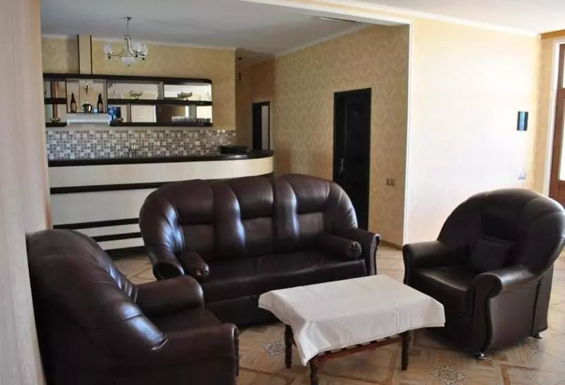 مُتل Seki Qonaq Evi