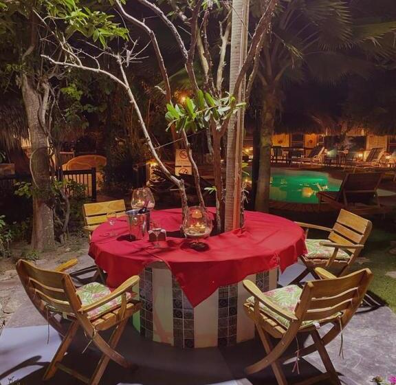 هاستل Bikini Hotel & Pool