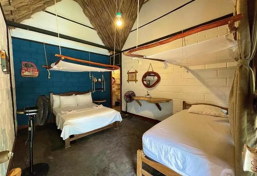 هاستل Bikini Hotel & Pool