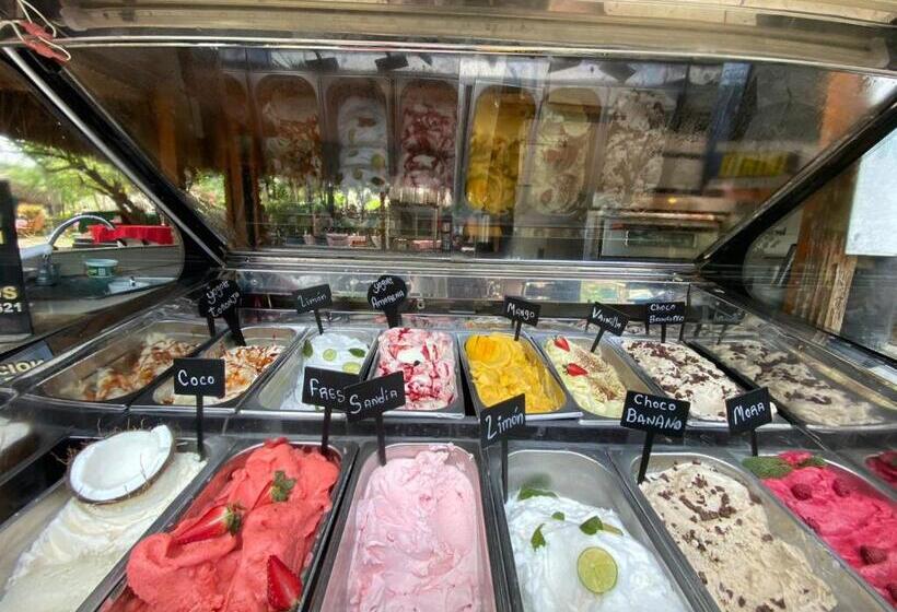 هاستل Bikini Hotel & Pool