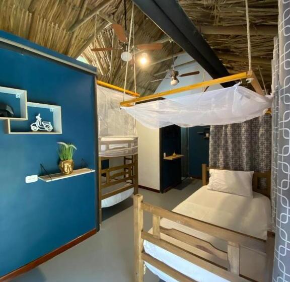 هاستل Bikini Hotel & Pool