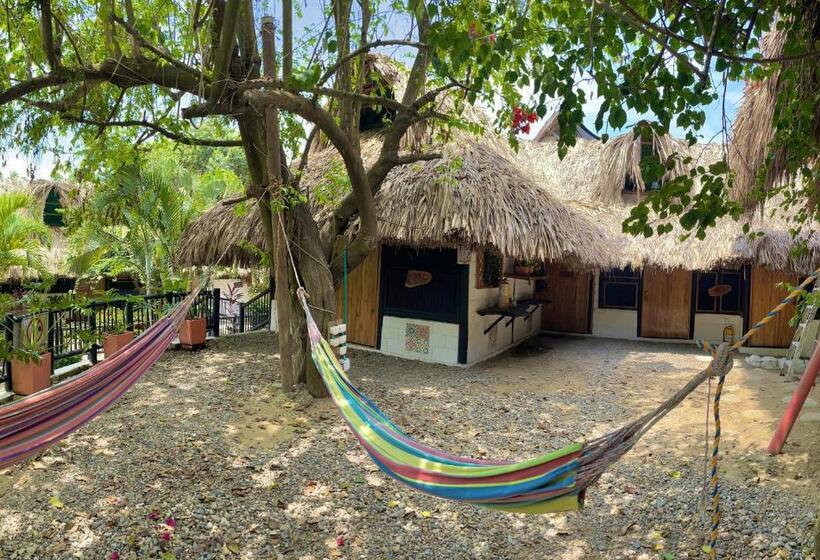 هاستل Bikini Hotel & Pool