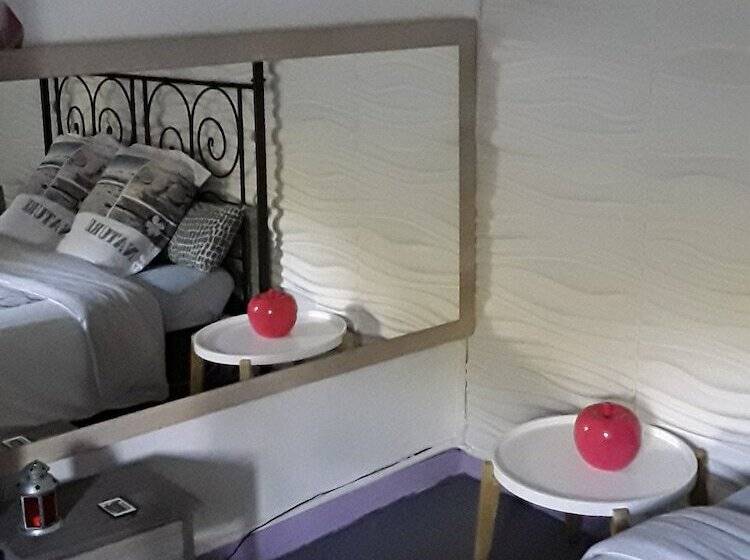 هتل Le Chanteraine