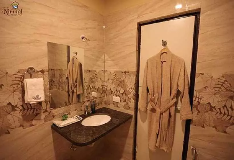 ホテル Super Townhouse Lalghati Near Airport