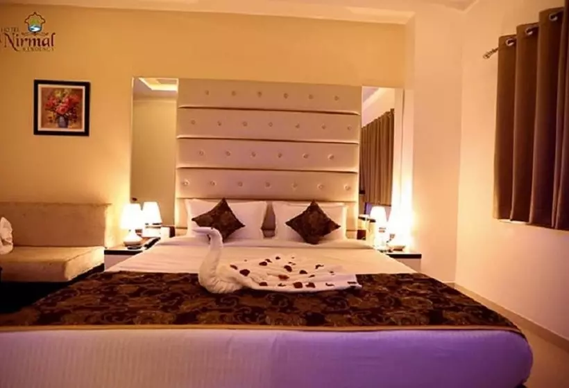 ホテル Super Townhouse Lalghati Near Airport