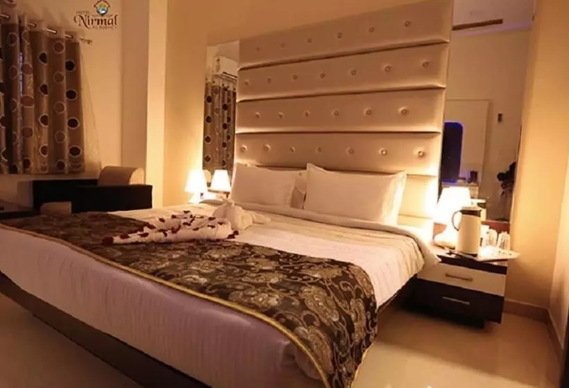 ホテル Super Townhouse Lalghati Near Airport