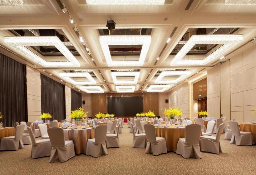 Otel Ramada Jinan