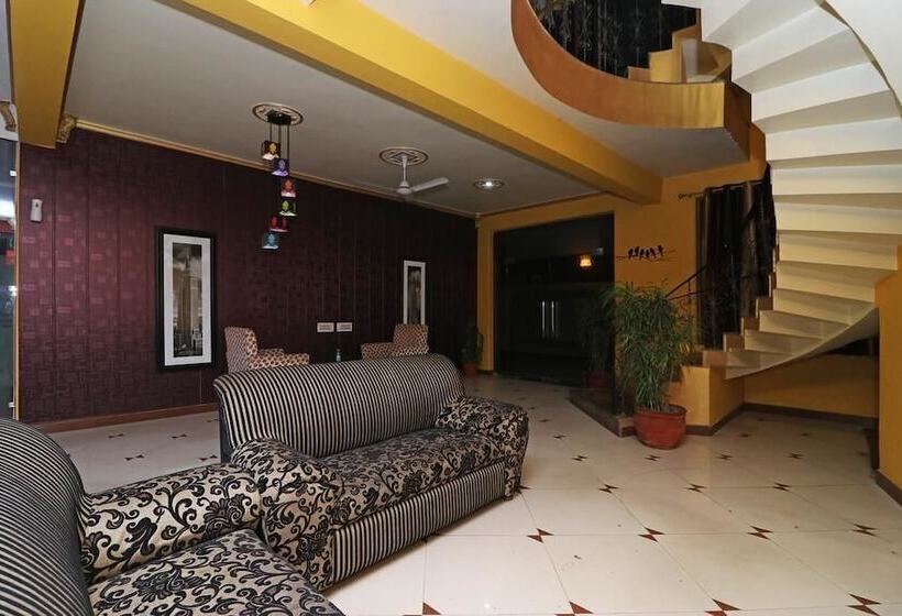 Hotel Treebo Trip Amaara