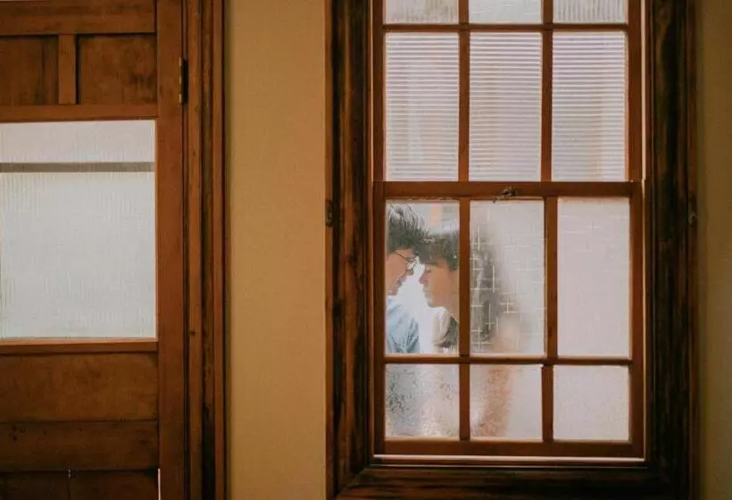 تختخواب و صبحانه Alley X Tainan