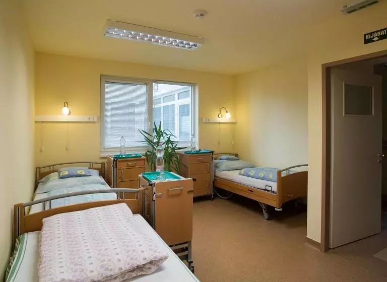 Aamiaismajoitus (B&B) Borbányai Rehabilitációs Ház