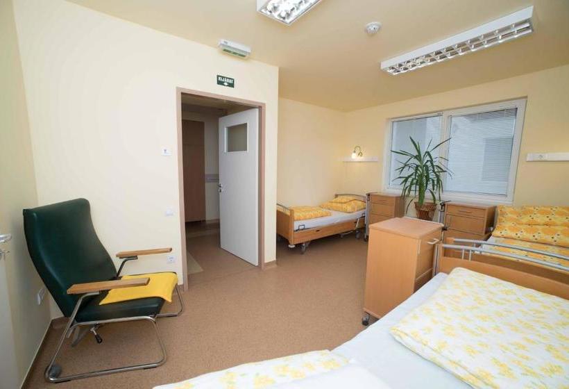 Bed and Breakfast Borbányai Rehabilitációs Ház