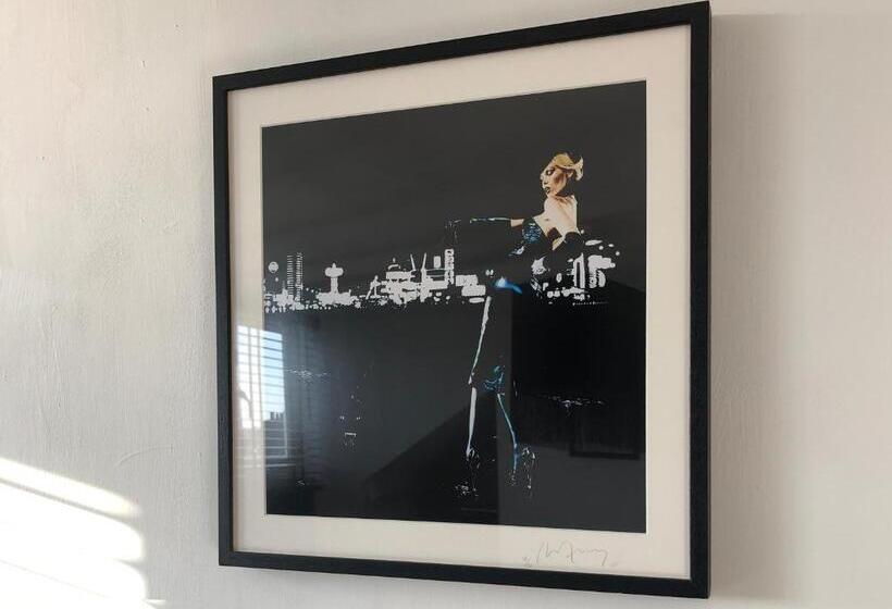 Bed and Breakfast High Tor Guest House