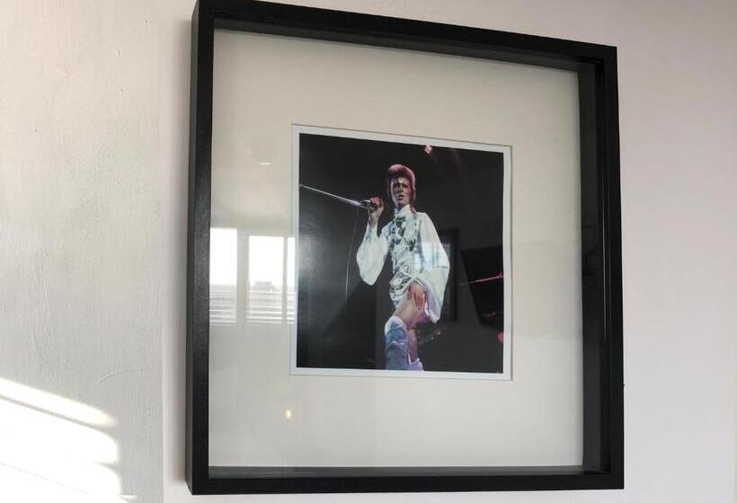 Bed and Breakfast High Tor Guest House