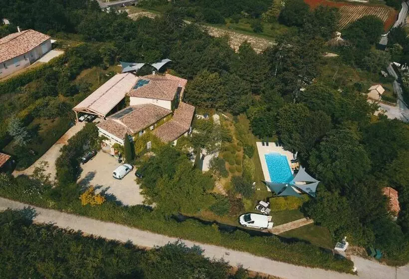 Aamiaismajoitus (B&B) Le Jardin De Celina