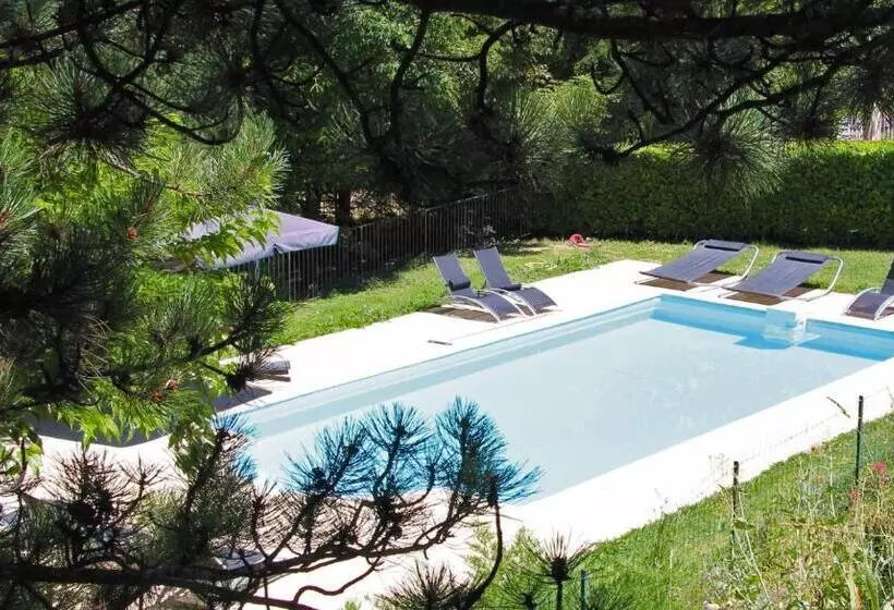 Aamiaismajoitus (B&B) Le Jardin De Celina