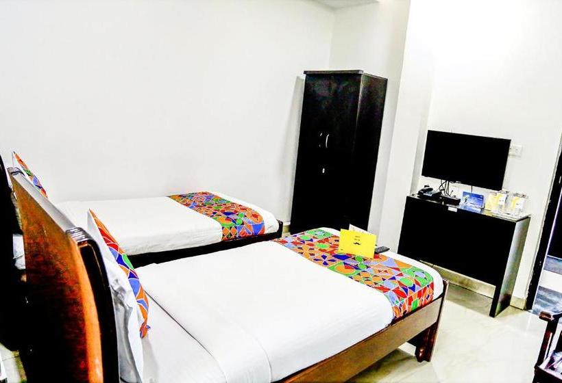 Hotel Fabexpress Essvee Mg Road Vijayawada