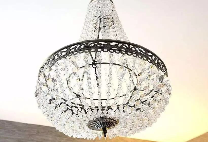 Hotelli Arthur S Bar & Accommodation