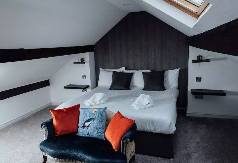 Hotelli Arthur S Bar & Accommodation