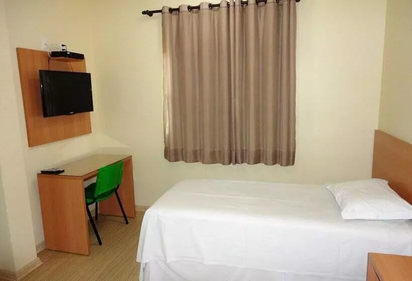 Hotelli Brasil Center